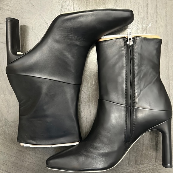 Franco Sarto Flexa Comfort Leather Bootie - Picture 7 of 13